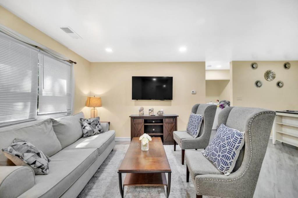 Cozy 2 Bedroom Pineville-Matthews Duplex Sleeps 8 Charlotte Exteriör bild